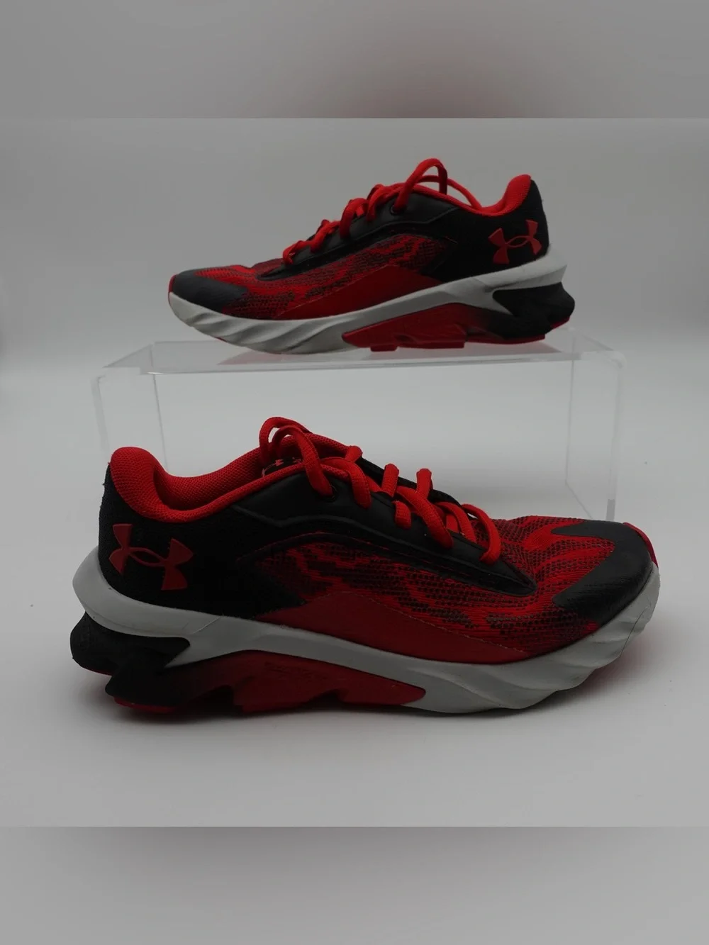 Under Armour Kids Charged Scramjet 4 Boy Size 4 Y Shoes Red Running Athletic
